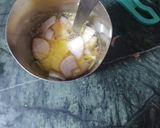 A picture of step 1 of Omlette.