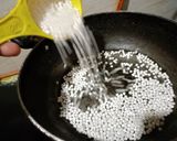A picture of step 1 of Homemade sago flour.