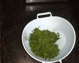 साग आलू की सब्जी(Saag aloo ki sabzi recipe in Hindi) रेसिपी चरण 2 फोटो
