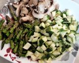 Foto del paso 2 de la receta: Fideos integrales salteados con champiñones y verduras