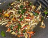 Foto langkah ke 5 dari resep Teri Main Bola Di Kebun Melinjo.