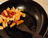 Foto langkah ke 3 dari resep Kwee tiau goreng.