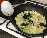 Foto del paso 1 de la receta: Rape en salsa de pimiento de piquillo