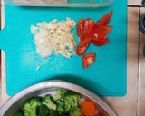 Foto langkah ke 3 dari resep Ca brokoli udang.