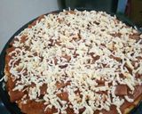 Foto langkah ke 9 dari resep Pizza Rumahan 🍕.