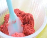 Foto langkah ke 1 dari resep Red Berries Choux Au Craquelin.
