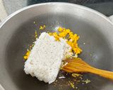 Foto langkah ke 2 dari resep Nasi Goreng Kunyit.