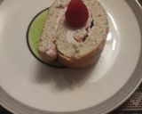 Une image de l'étape 6 de Roulé à la framboise.