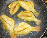 A picture of step 3 of Pan grilled fish.