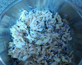 Foto del paso 5 de la receta: Ensalada de col blanco y col morado con pollo y manzana