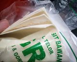 Foto langkah ke 1 dari resep Keripik Kulit Pangsit Renyah cemilan super gampang dan enak.