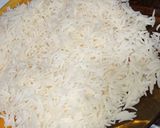 Foto del paso 1 de la receta: Pulao (Receta india) con gambas, patatas y guisantes