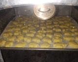 Foto langkah ke 5 dari resep Kue kering cetak suka-suka.