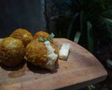 Foto langkah ke 7 dari resep Bola Bola Pisang Keju Sederhana.