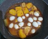 Foto langkah ke 4 dari resep Semur Telur Puyuh Tahu Kentang.