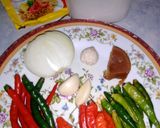 Foto langkah ke 2 dari resep Tumis buncis bakso pedas manis.