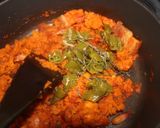 Foto del paso 5 de la receta Migas de supermercado, enriquecida con tocino curado, espárragos y tomate