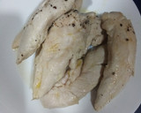 Foto del paso 1 de la receta: Solomillos de pollo en salsa de cebolla