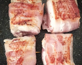 Foto del paso 4 de la receta: Solomillos de cerdo arropado en bacon en salsa de málaga virgen