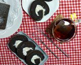 Foto langkah ke 10 dari resep 126. Chiffon Roll Cake Ketan Hitam |oven|.
