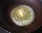 Foto langkah ke 2 dari resep NasiLor (Nasi Sosis Telor).