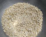 A picture of step 1 of Masala Oats.