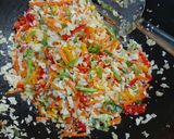 A picture of step 3 of Singaporean rice noodles.