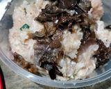 Foto langkah ke 2 dari resep 253. Dimsum Ayam Jamur Kuping.