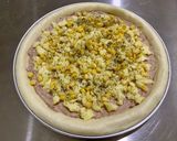 Foto langkah ke 4 dari resep Tuna Melt Pan Pizza (Basic Dough).