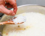 A picture of step 4 of White mayonnaise chicken biryani.
