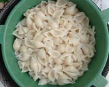 Foto del paso 1 de la receta: Pastas con pollo