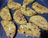 A picture of step 7 of Steamed Poha Veggie bites.