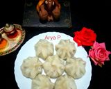 A picture of step 5 of Ukadiche Modaks.