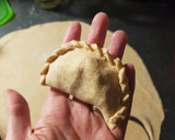 Foto del paso 7 de la receta: Empanadas semi integrales rellenas de proteína de soja