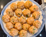 Foto del paso 3 de la receta: Albóndigas de pechuga de pollo de campero en salsa verde