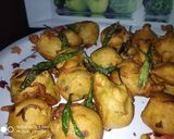 आलू वडे (बेसन) (Aloo vade (Besan) recipe in hindi) रेसिपी चरण 9 फोटो