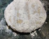 A picture of step 4 of Aloo paneer ke parathe.
