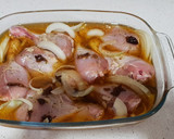 Foto del paso 5 de la receta: Muslos de pollo al horno fácil