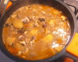 Foto del paso 4 de la receta Sepia estofada con patatas