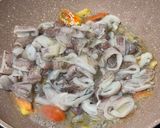Foto langkah ke 2 dari resep Cumi masak hitam.