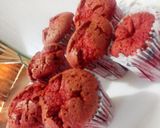 Foto langkah ke 7 dari resep Red Velvet Cupcake apa adanya.