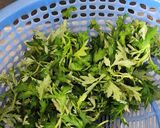 Hình bước làm 1 của món Vịt lộn hầm lá ngải