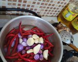 Foto langkah ke 2 dari resep Ayam Masak Habang.