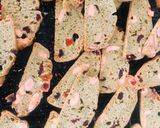 Hình bước làm 5 của món Biscotti sắc màu đón Tết