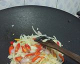 Foto langkah ke 3 dari resep Udang Tumis Pedas Manis.