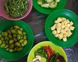 Foto langkah ke 1 dari resep Sayur asem bening simple.