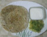 A picture of step 4 of Alu paratha.