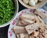 Hình bước làm 10 của món Bánh canh hẹ chả cá
