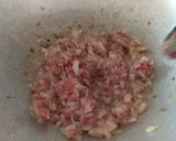Foto langkah ke 2 dari resep Martabak Daging Kornet Simpel Ueenakk😁.