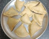 A picture of step 6 of Cheese Corn Samosas.